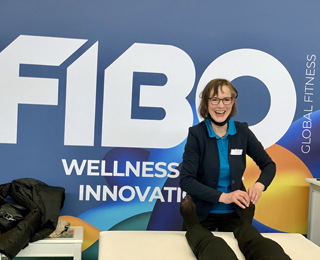 Wellnessverband auf der FIBO 2022 Wavebalance Manuela Sonntag